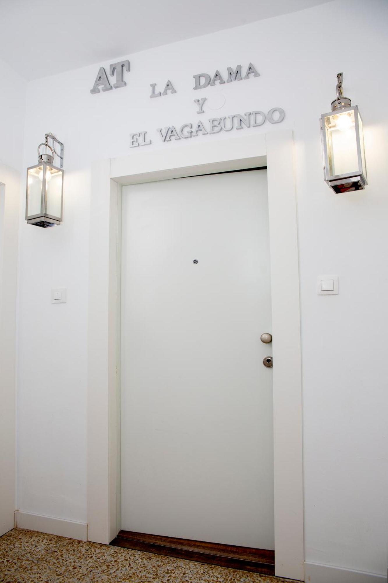 Conil La Dama Y El Vagabundo *
